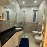 Nikol * Tirana
