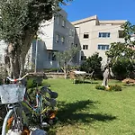 Nikol Vila Tirana
